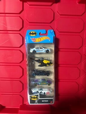 Hot Wheels Batman 5-Pack Die-Cast Vehicles - Black, Blue & Yellow